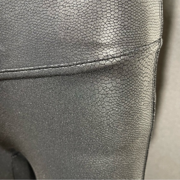 Spanx faux leather matte snake black leggings - Picture 7 of 11